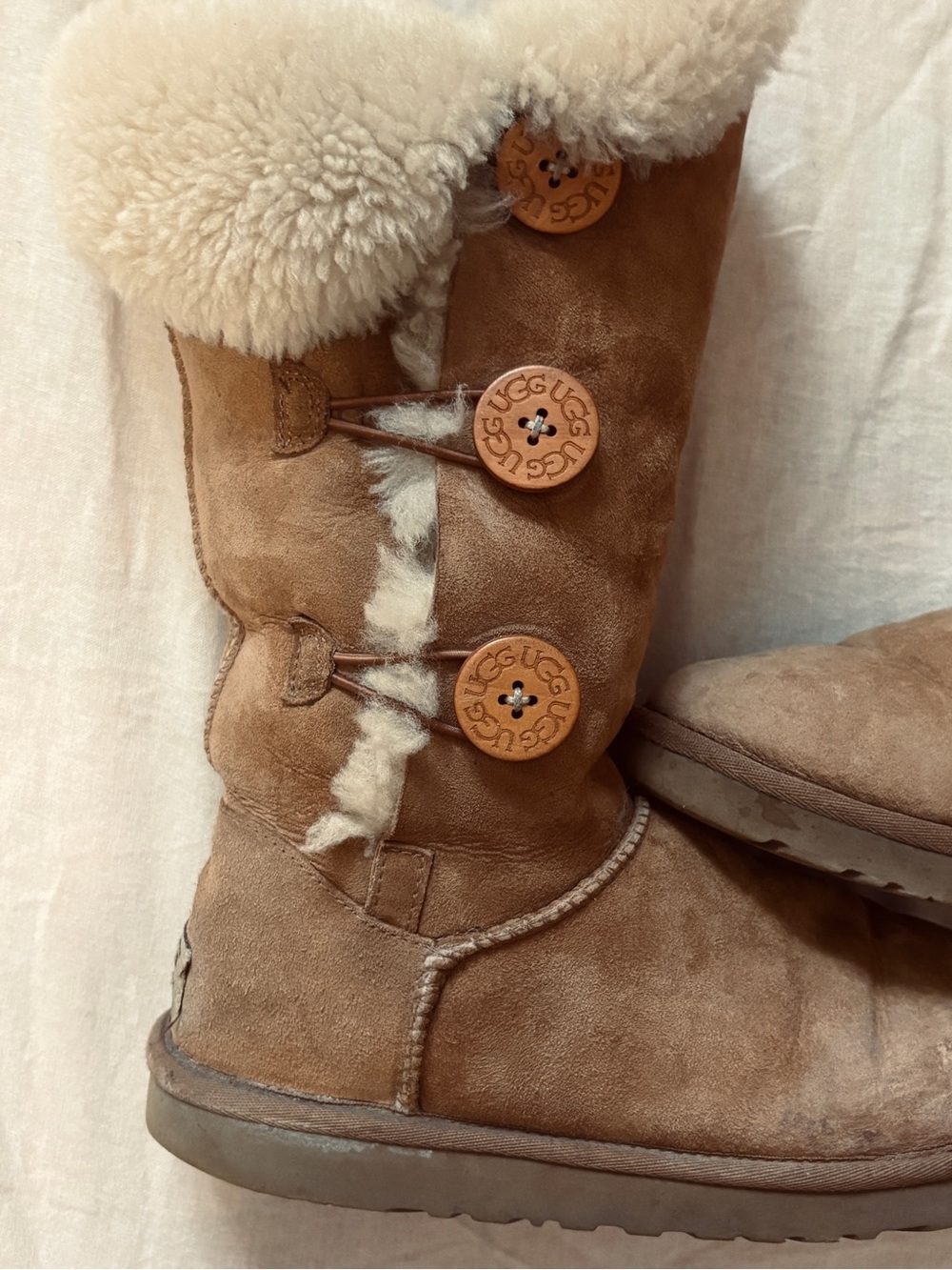 UGG Tall Button Boots Size 7🍂 - Picture 2 of 6